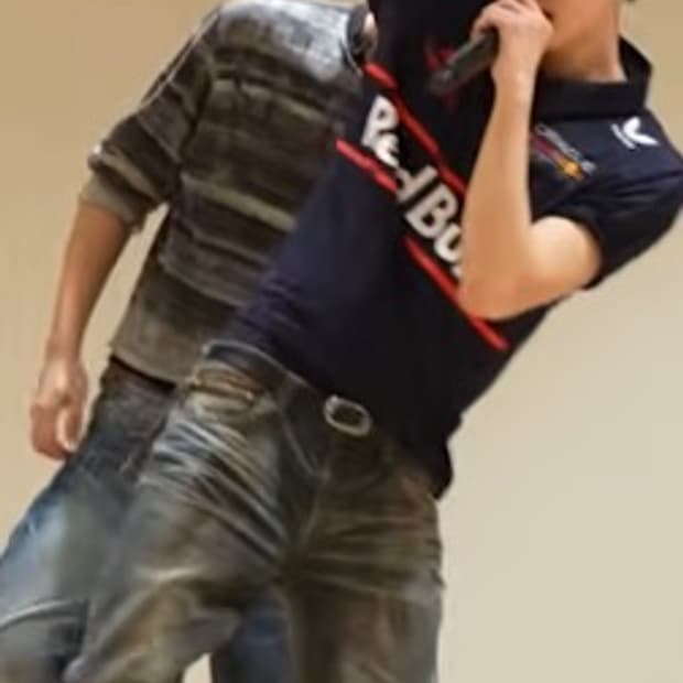 나이키 줌보메로 5  코르티스 성현 착용