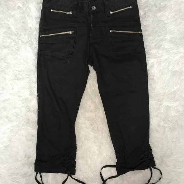 black vintage capri pants