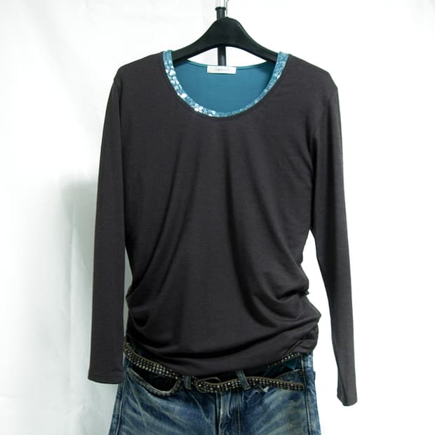 U neck T-shirts