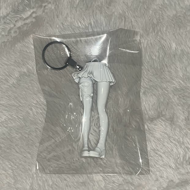 [새상품] 쿠로카미모텔 Leg White 키링