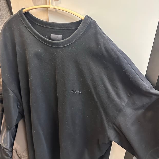 24ss 준지 세미오버 블랙반팔(L) 판매합니다.