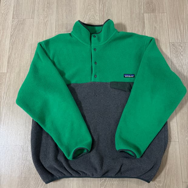 M 파타고니아 신칠라 그린/그레이
