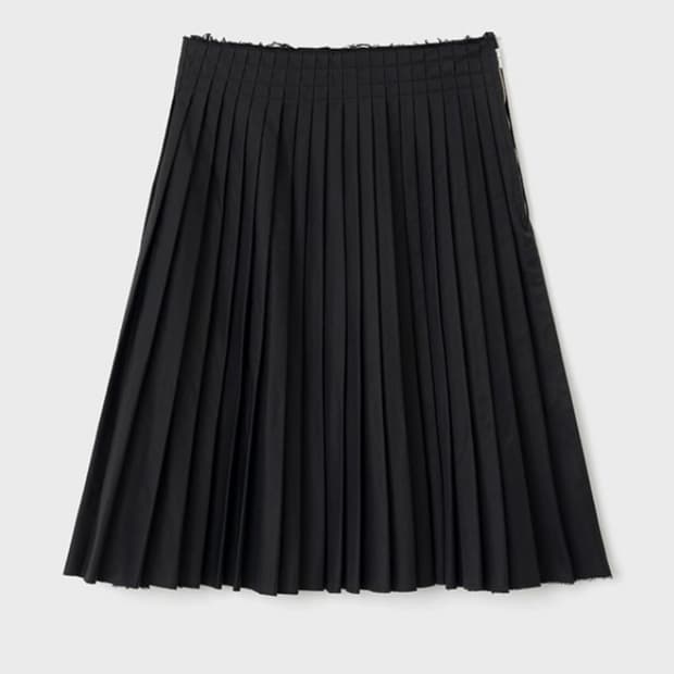 버뮬라 컷팅 디테일 플리츠 스커트