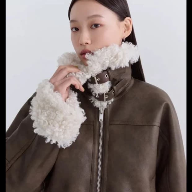 무신사스탠다드 무스탕