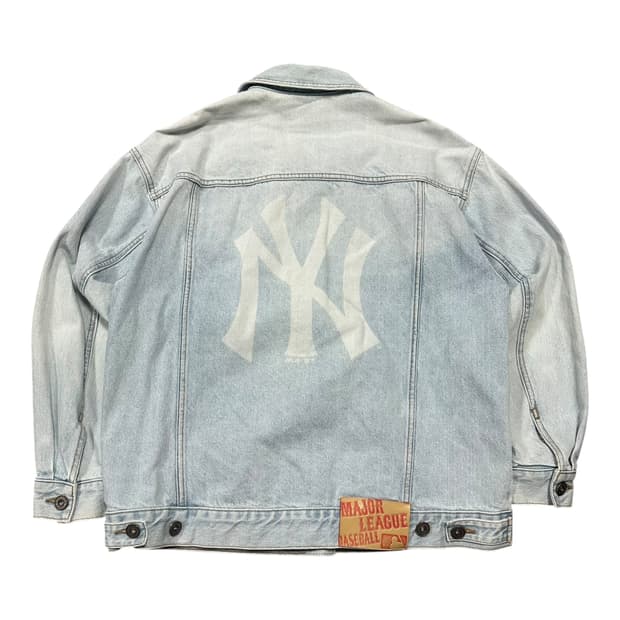 ✨ (바배) MLB 뉴욕양키즈 빅로고 연청 청자켓