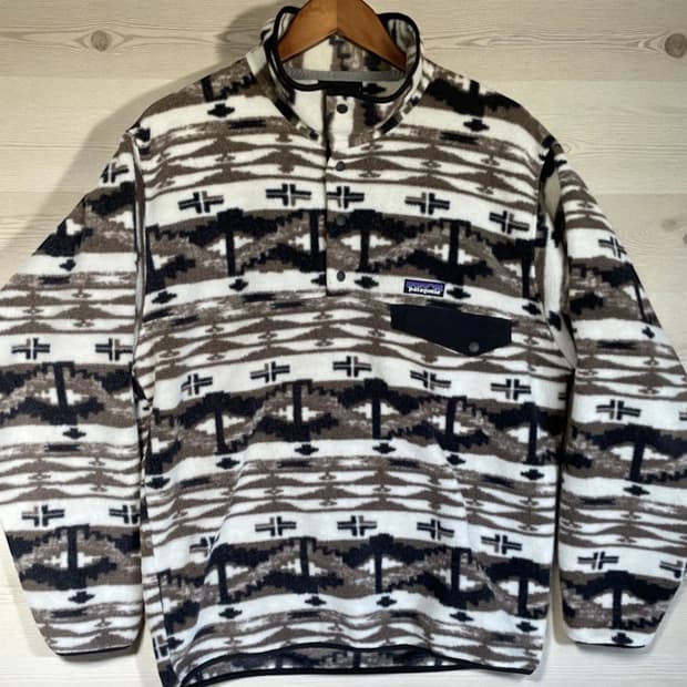 파타고니아 라이트웨이트 신칠라 스냅-T 플리스 풀오버