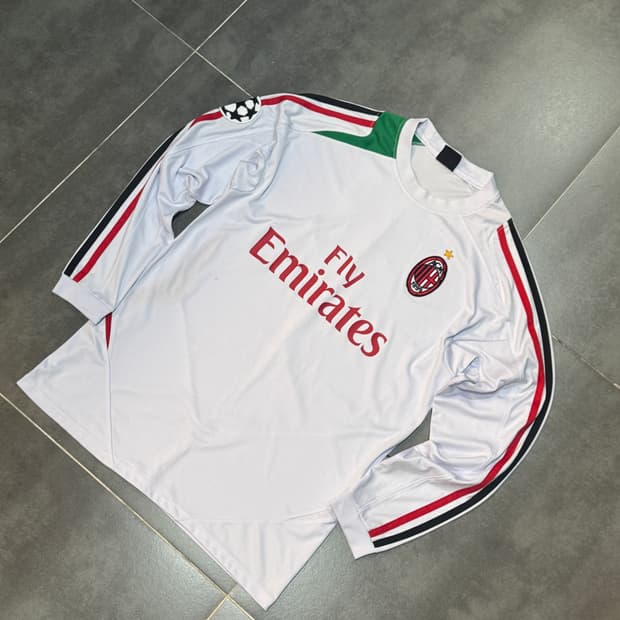 AC Milan 유니폼