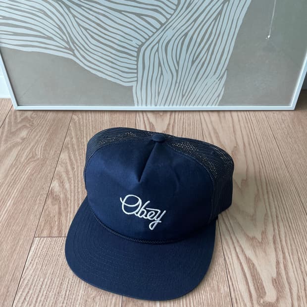 상태ss))Obey 오베이 네이비 메쉬캡 모자 트럭커 캡