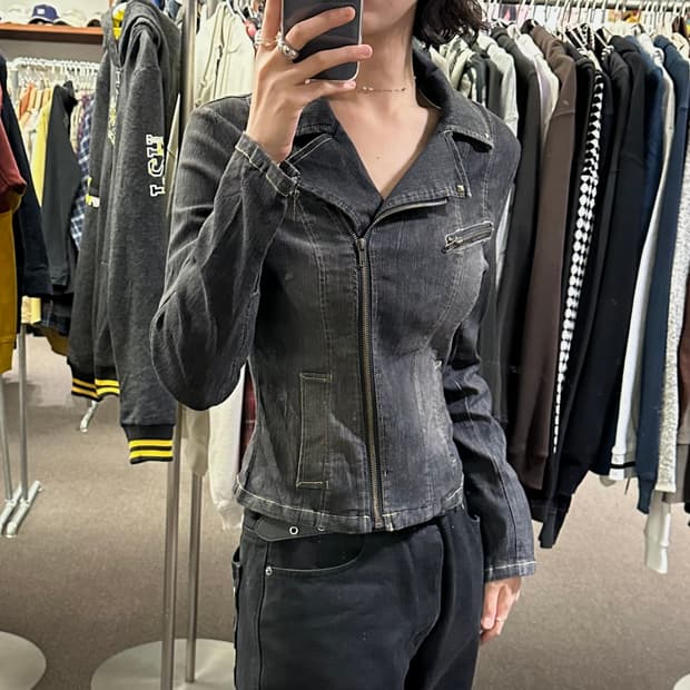 OS)Japanese vintage 여성 지퍼 흑청 트러커 데님자켓