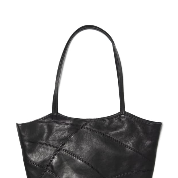 해칭룸 web tote lamb skin black