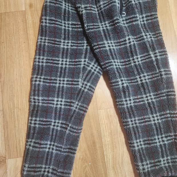 버버리 플리스 조거 m