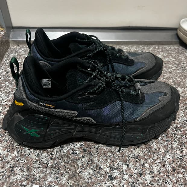 리복 x 사우스2 웨스트8 직 키네티카 2.5 엣지 코어 블랙 콜드 