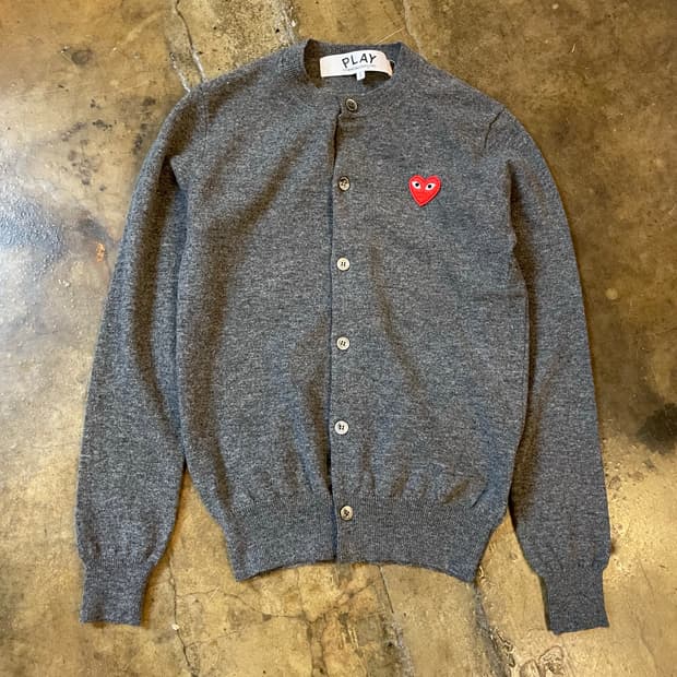 꼼데가르송 24SS 레드 하트 가디건