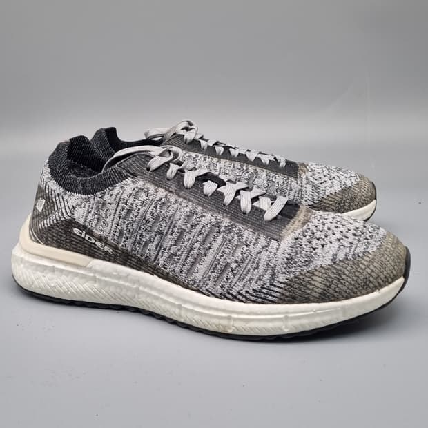 아이더 트레킹화 255