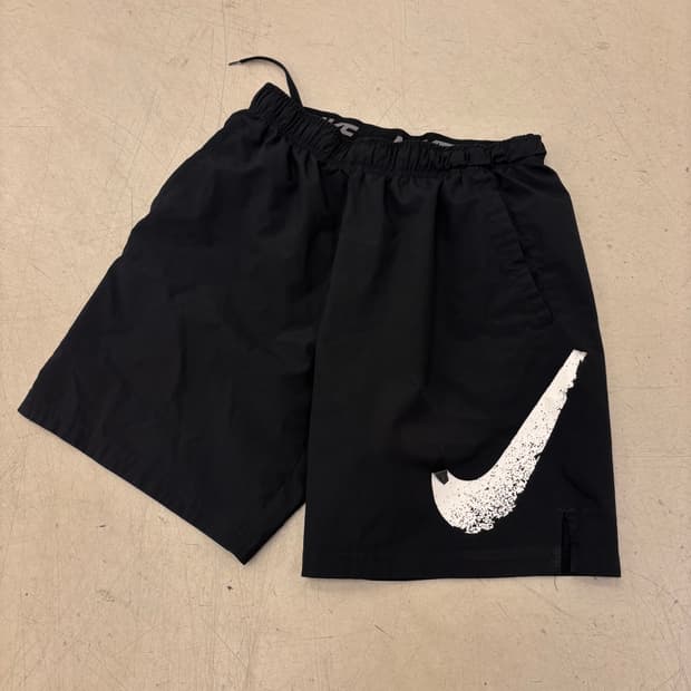 나이키 빅스우시 블랙 드라이핏 반바지