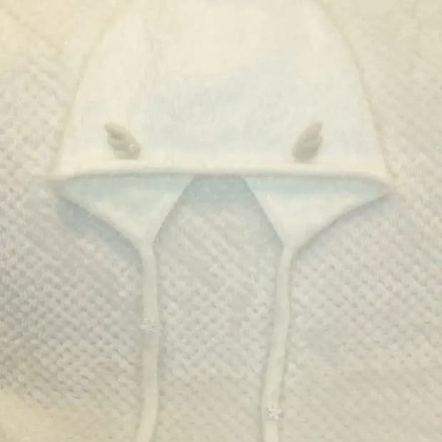 엔시티 위시 사쿠야 착용) 스노우 윈터 엔젤 윙 비니 화이트