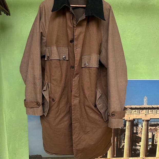 Twobuildershouse 코트