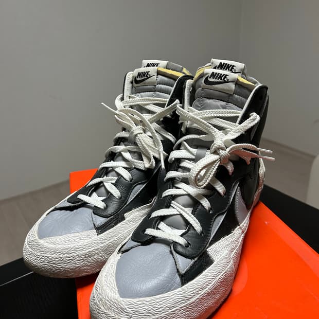 나이키x사카이 블레이져 검그레이