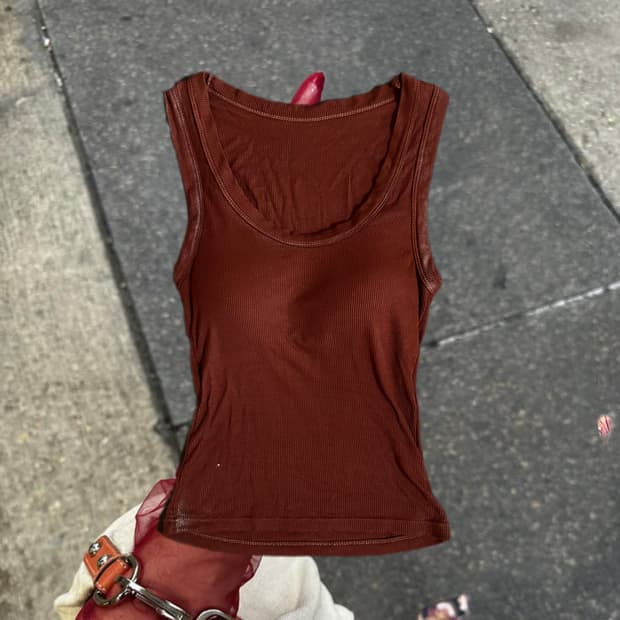 Vintage brick-red sleeveless