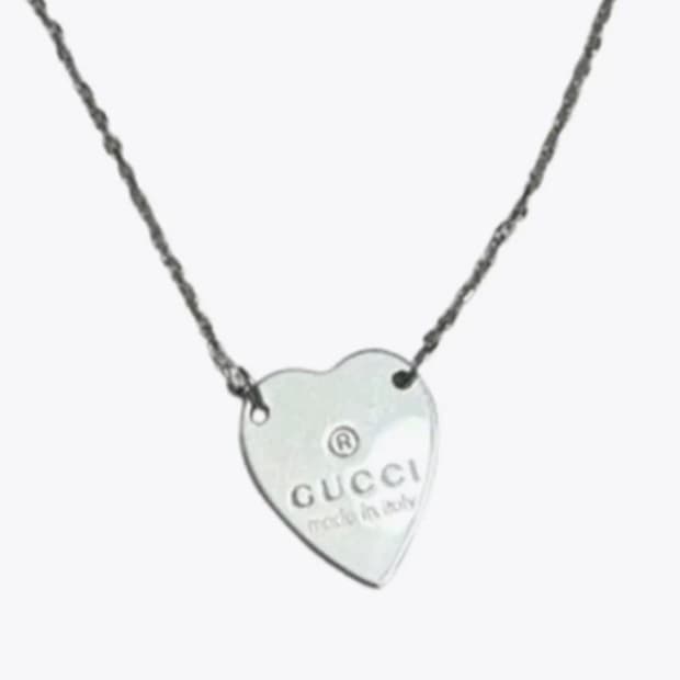 구찌 트레이드마크 하트 팬던트 목걸이