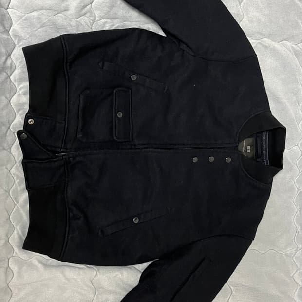 유니클로 엔지니어드 가먼츠 블루종