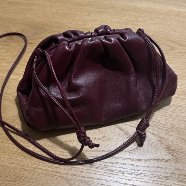 보테가베네타 만두백 버건디