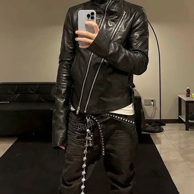 Dox 서울  / 아커맨 테이퍼드 하이넥 램스킨 레더자켓