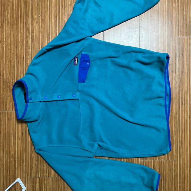 파타고니아 신칠라 에메랄드 그린