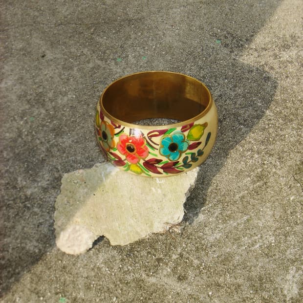 019 - Vintage Flower bangle