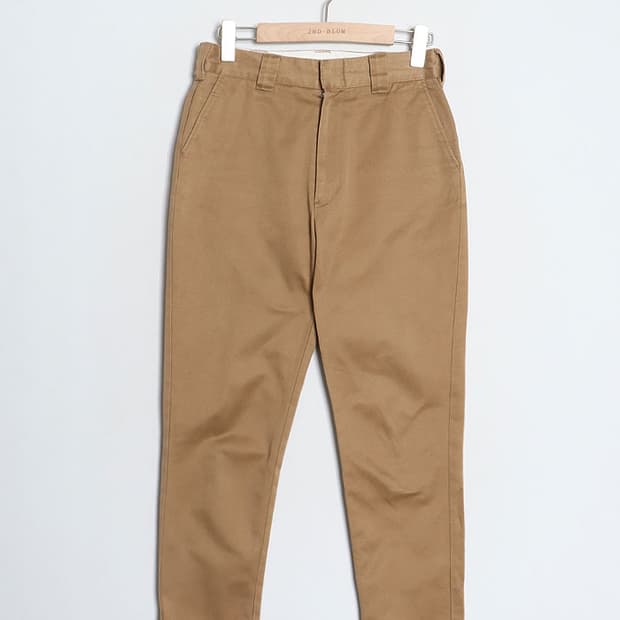 HYKE Slim-Fit Chino (26)