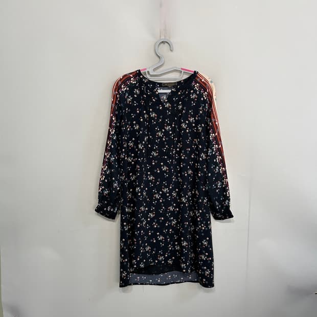 써스데이아일랜드 원피스 S