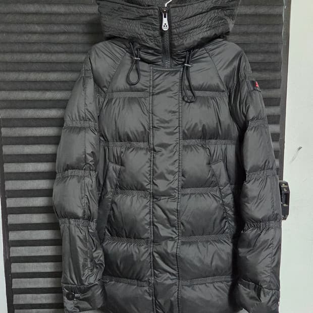 [페트레이] 구스다운 패딩자켓 판매합니다.