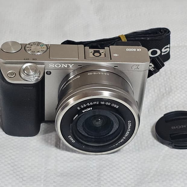 소니 a6000 미러리스 카메라