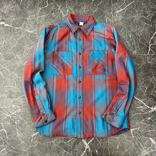 노스페이스 로고 체크 누빔 셔츠