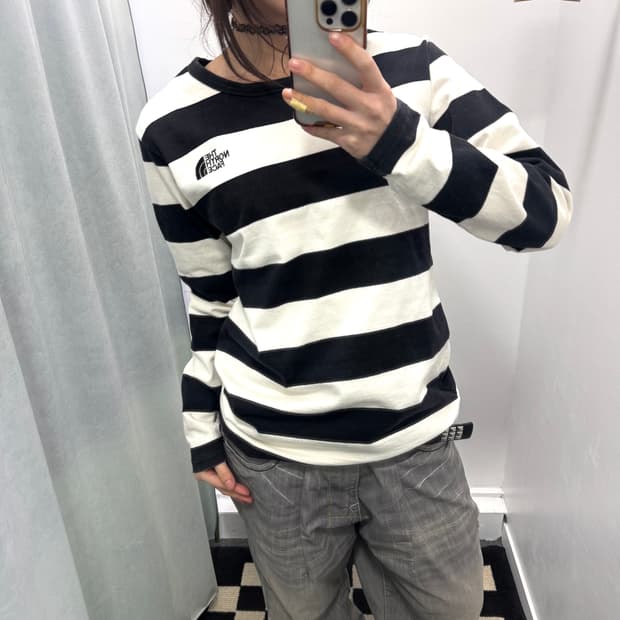 노스페이스 블랙아이보리 스트라이프 티셔츠