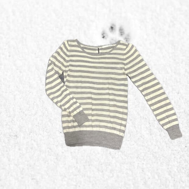 Back ribbon gray stripe knite