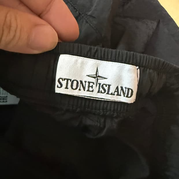 스톤아일랜드 나일론메탈 카고팬츠 블랙 32