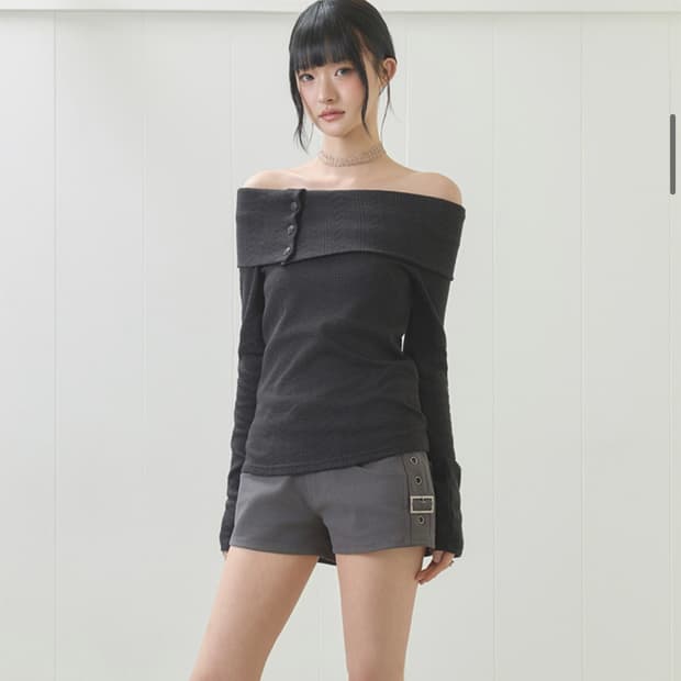 러브이즈트루 오프숄더 EL OFF-SHOULDER KNIT(BLACK)