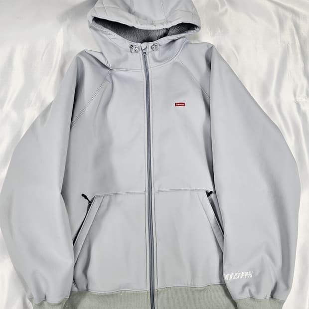 슈프림윈드스토퍼