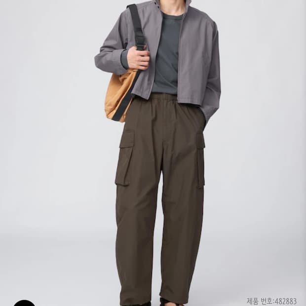 유니클로 U와이드핏카고팬츠 XL 다크브라운