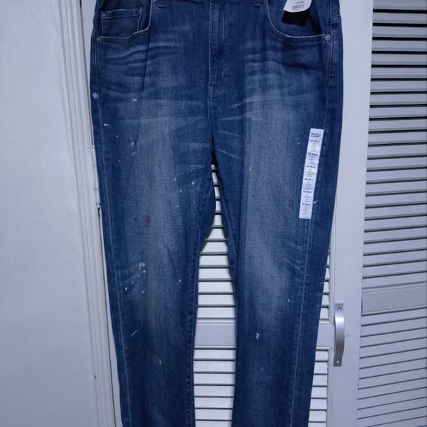 새거 35 유니클로 루즈 피트 테이퍼드 청바지