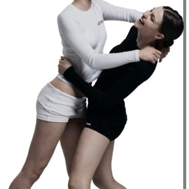 오도어 베이직 티 화이트 새거 팝니다