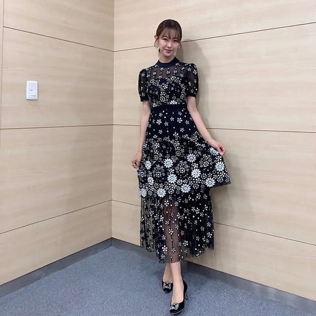 셀프포트레이트 시퀸원피스