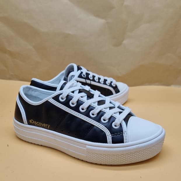 디스커버리 블리레더 여성스니커즈230