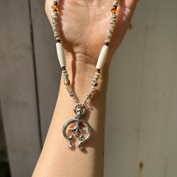 Naja 925Silver Pendant Cow Horn & Shell