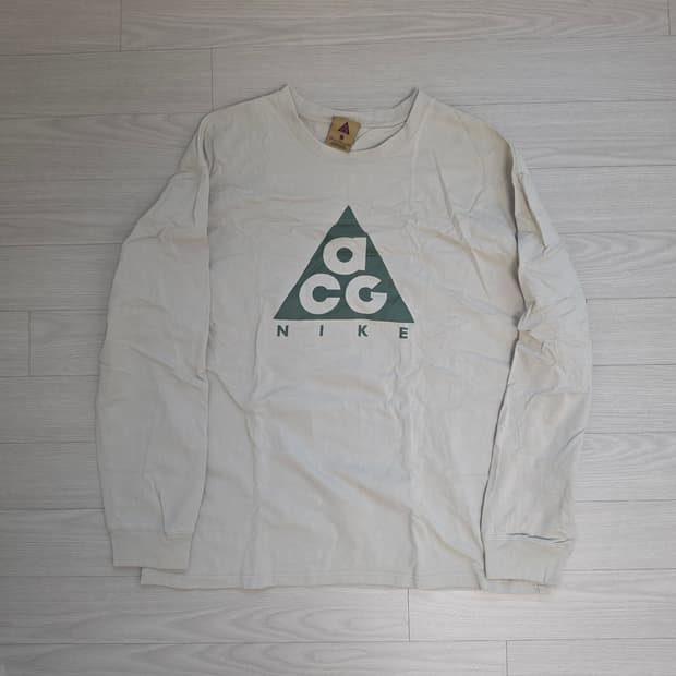 나이키 ACG 롱슬리브 아이보리