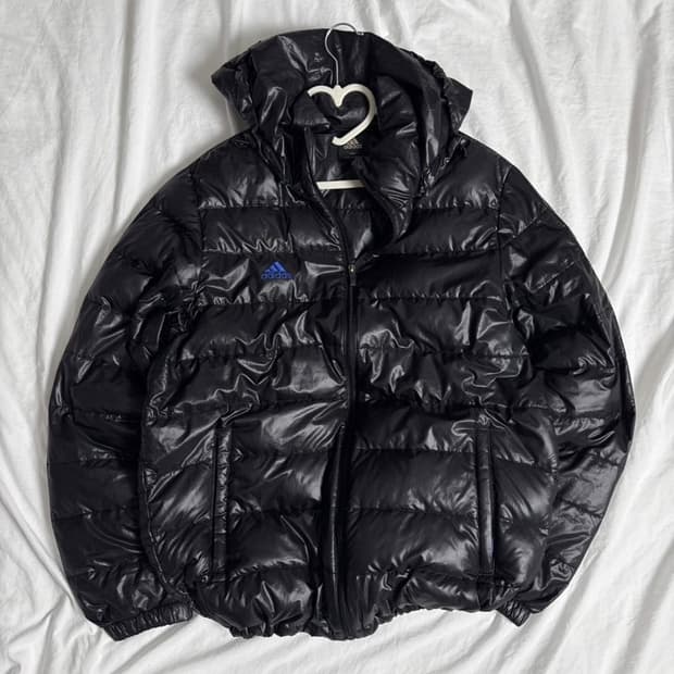 아디다스 y2k 유광 후드패딩