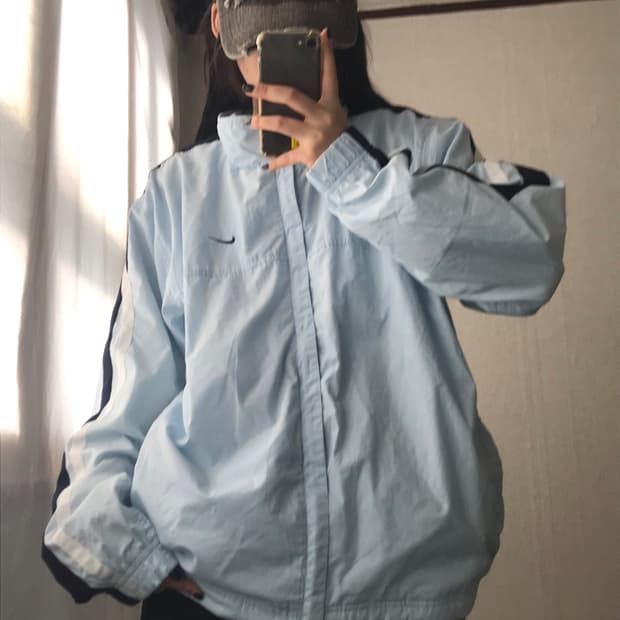 나이키 00s 연하늘 오버핏 바람막이