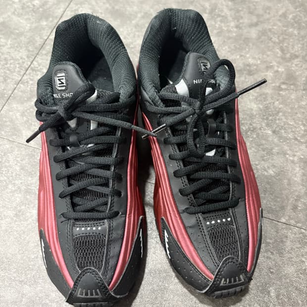 나이키 샥스 블랙/레드 250