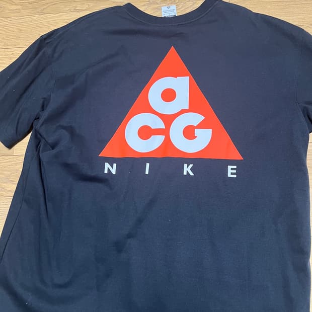 나이키 ACG 루즈핏 반팔티 XL